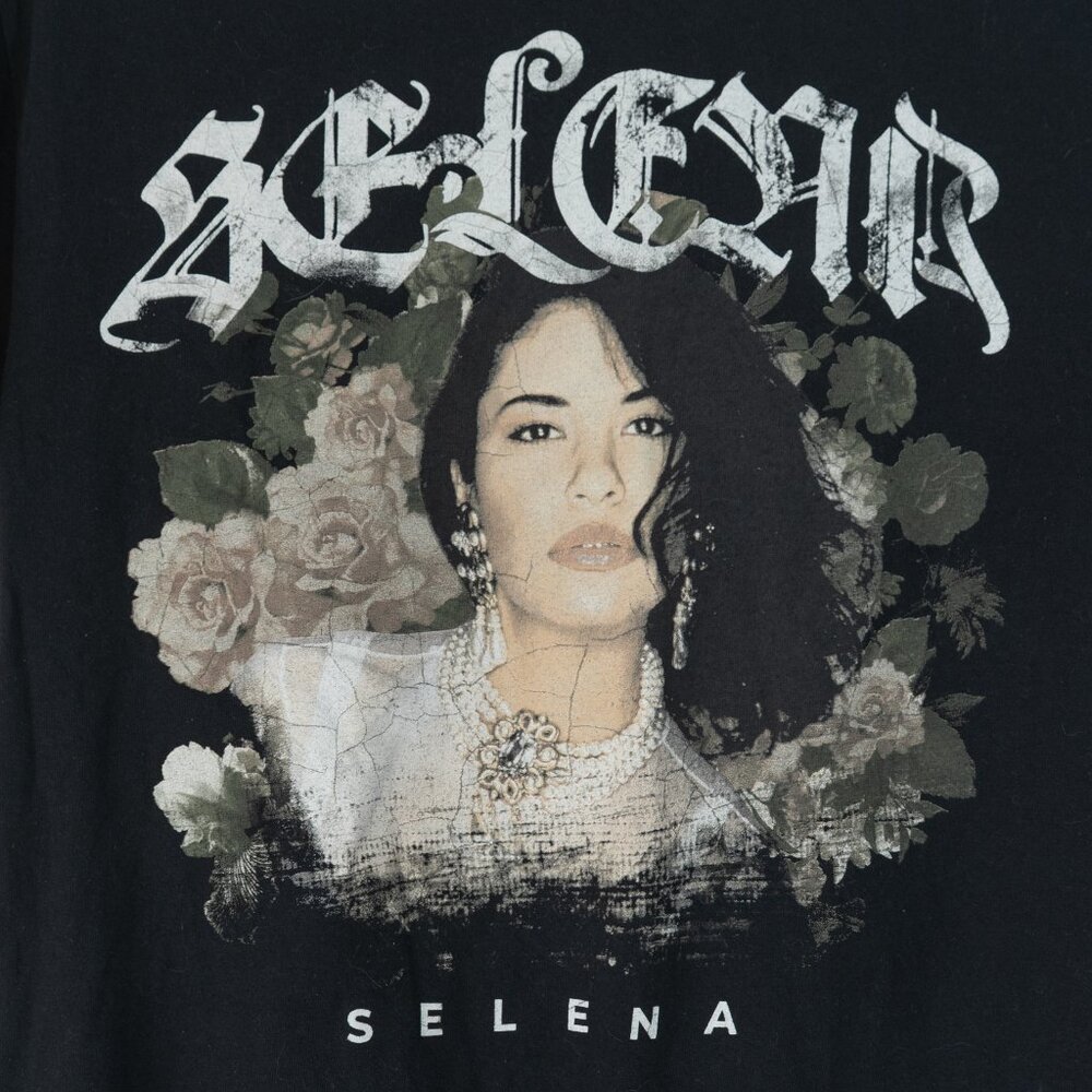 Selena Tee Shirt Amor Prohibido Screen Print Old English Chicana Tejano